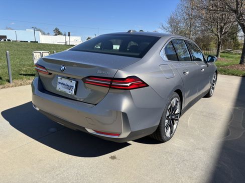 Certified 2025 BMW 530i 530i image 10