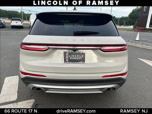 Used 2023 Lincoln Corsair AWD image 4
