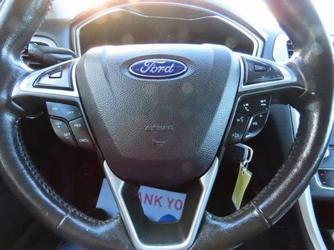 Used 2016 Ford Fusion SE w/ Equipment Group 202A image 29