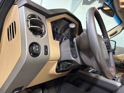 Used 2016 Ford F250 Lariat w/ Lariat Ultimate Package image 23