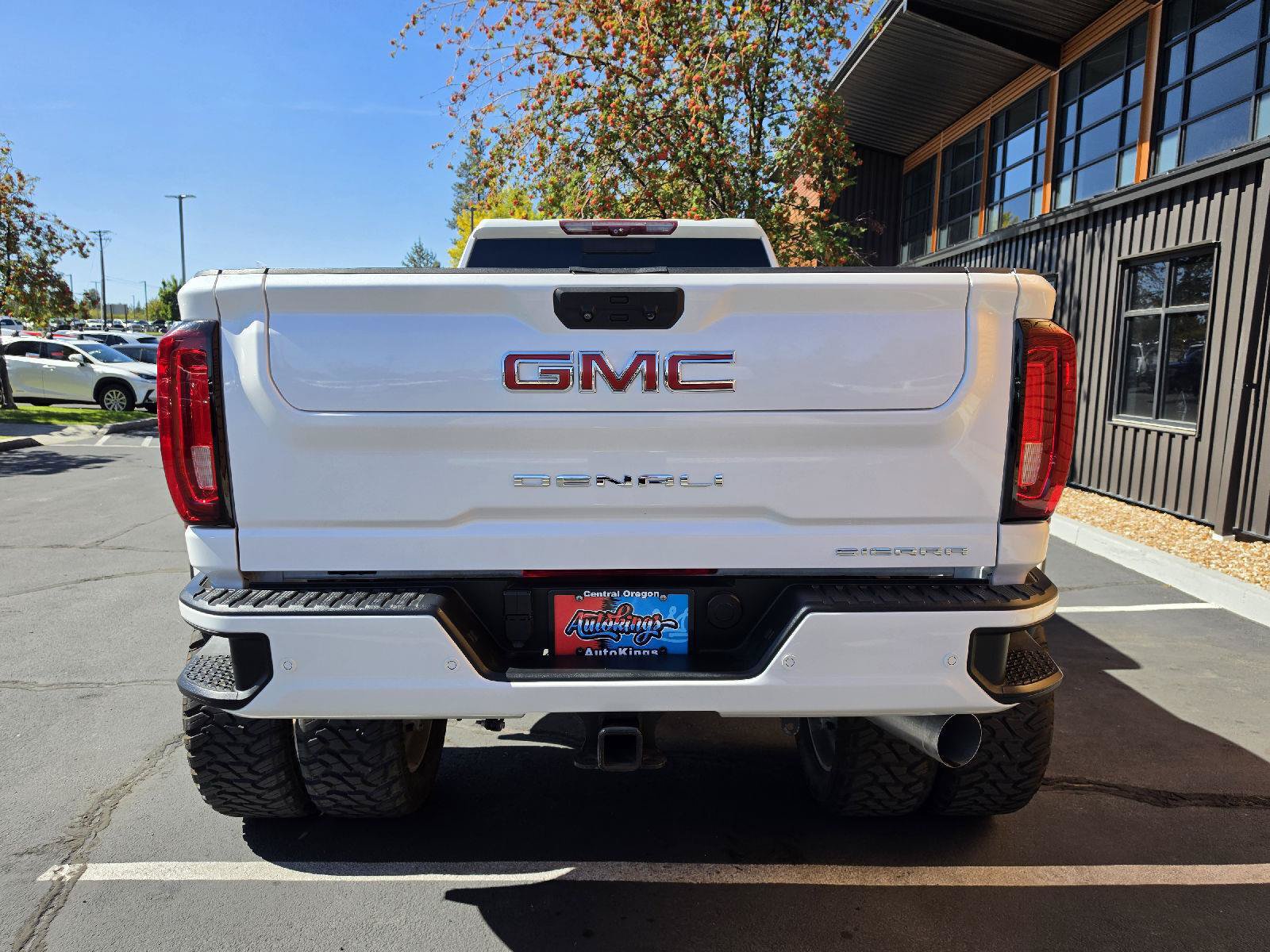 Used 2022 GMC Sierra 3500 Denali w/ Denali Ultimate Package AWD/4WD image 4