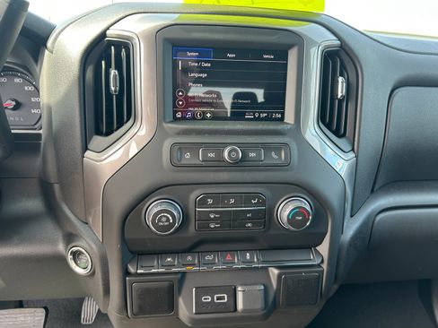 New 2026 Chevrolet Silverado 1500 W/T w/ WT Value Package AWD/4WD image 9