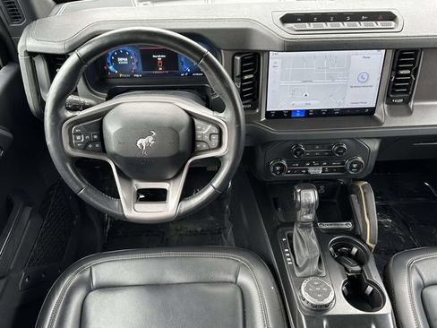 Used 2025 Ford Bronco Badlands AWD/4WD image 8