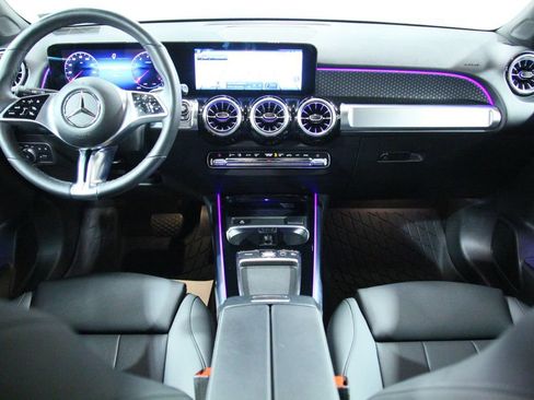 Certified 2025 Mercedes-Benz GLB 250 4MATIC image 20