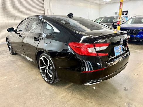 Used 2018 Honda Accord Sport image 7