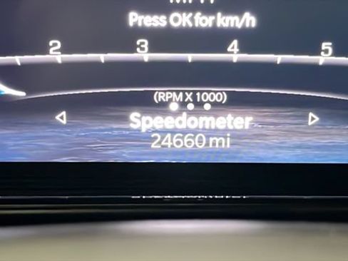 Used 2022 Jeep Grand Wagoneer Series III w/ Rear Seat Video Group 1 AWD/4WD image 10