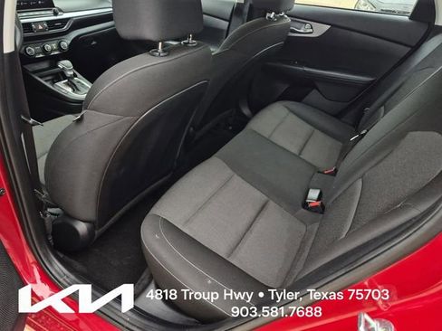 Certified 2022 Kia Forte LXS FWD image 18