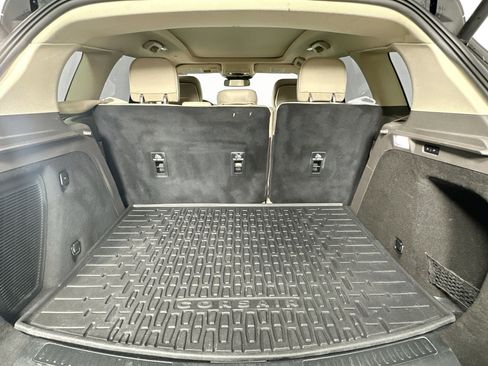 Used 2020 Lincoln Corsair Reserve w/ Rear Removable Package Tray image 27