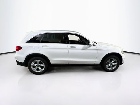 Used 2018 Mercedes-Benz GLC 300 image 4