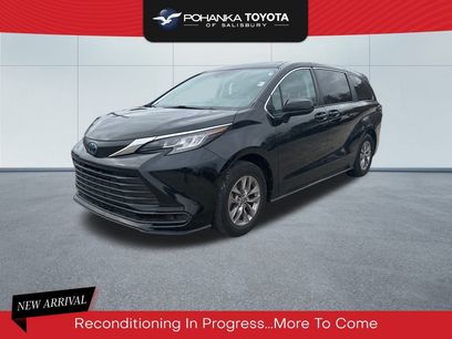 Used 2022 Toyota Sienna LE