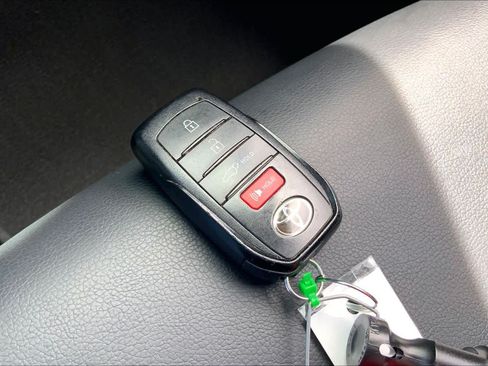 Used 2024 Toyota Corolla Cross AWD Hybrid w/ Convenience Package image 15