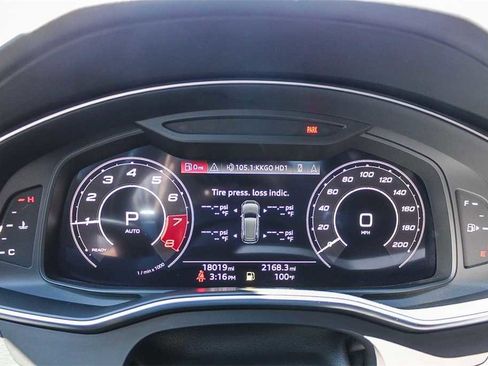 Used 2022 Audi RS 6 w/ Executive Package image 26