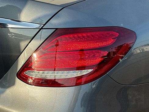 Used 2017 Mercedes-Benz E 300 E 300 image 29