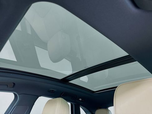 New 2026 Porsche Macan image 24