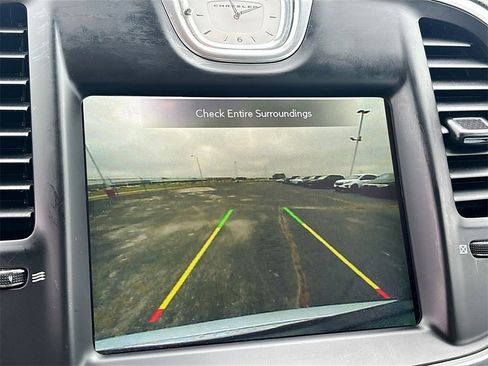 Used 2021 Chrysler 300 Touring w/ Sport Appearance Package image 14