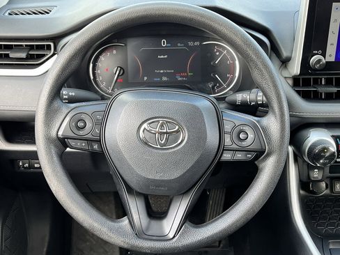 Used 2024 Toyota RAV4 XLE FWD image 11