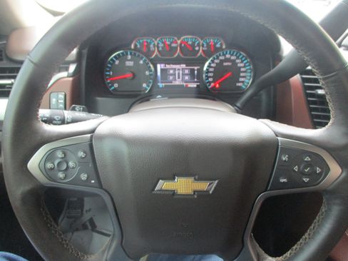 Used 2016 Chevrolet Tahoe LTZ AWD/4WD image 25