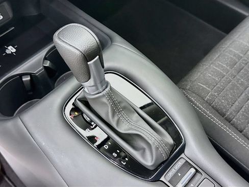 Certified 2027 Honda HR-V LX image 18