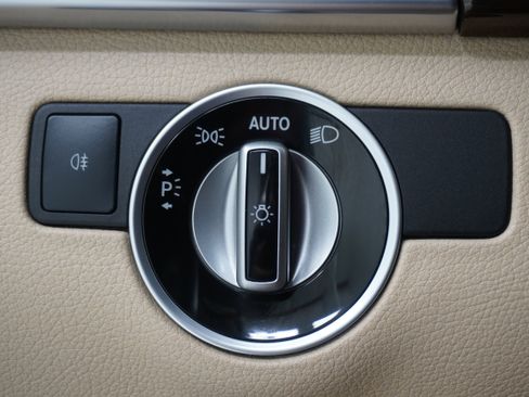 Used 2017 Mercedes-Benz GLE 350 4MATIC image 27