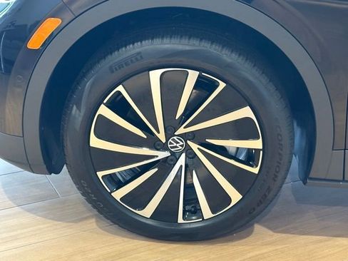 New 2025 Volkswagen ID.4 Pro AWD/4WD image 10