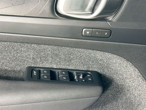 Certified 2023 Volvo XC40 Recharge Plus w/ Protection Package Premier image 18