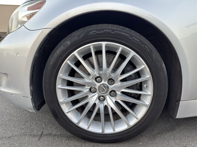 Used 2012 Lexus LS 460 w/ Sport Pkg RWD image 7