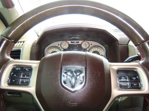 Used 2018 RAM 3500 Laramie Longhorn w/ Longhorn Southfork Package image 28