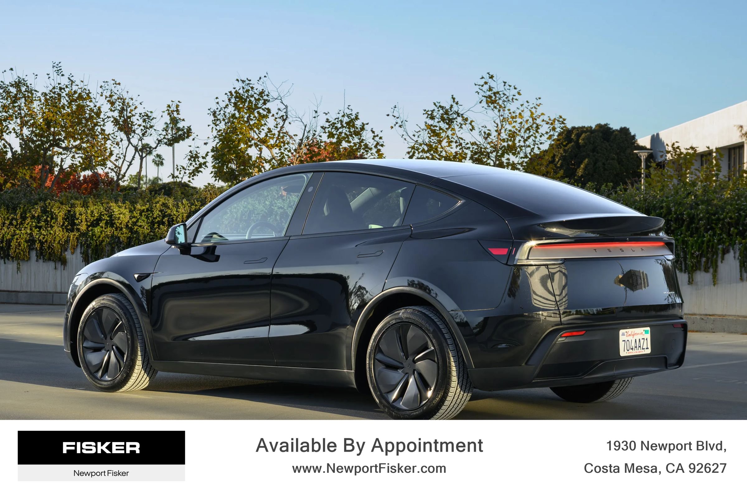 Used 2026 Tesla Model Y AWD image 4