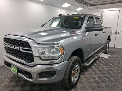 Used 2019 RAM 2500 Tradesman AWD/4WD image 3