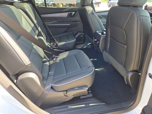 New 2026 Buick Enclave Sport Touring w/ Power Package FWD image 10