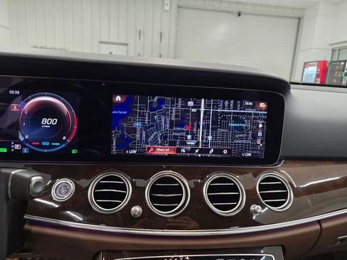 Used 2022 Mercedes-Benz E 450 4MATIC Sedan image 23