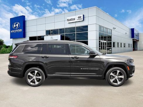 Used 2023 Jeep Grand Cherokee L Limited w/ Trailer Tow Group (B) AWD/4WD image 4