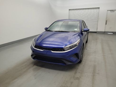 Used 2024 Kia Forte LXS w/ LXS Technology Package FWD image 15