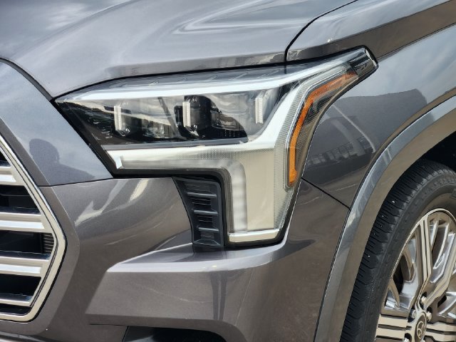 Used 2023 Toyota Sequoia Capstone AWD/4WD image 9