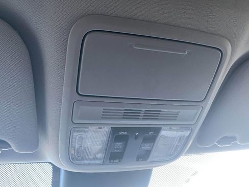 Certified 2024 Honda Odyssey EX-L image 31