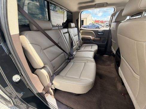 Used 2018 GMC Sierra 1500 SLT w/ SLT Premium Package AWD/4WD image 8
