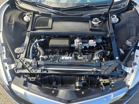 Used 2017 Acura NSX AWD/4WD image 9