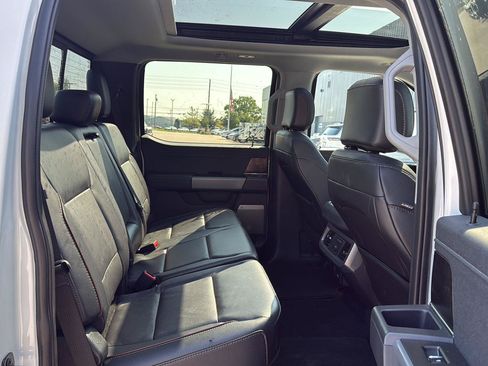 Used 2024 Ford F250 Lariat AWD/4WD image 11
