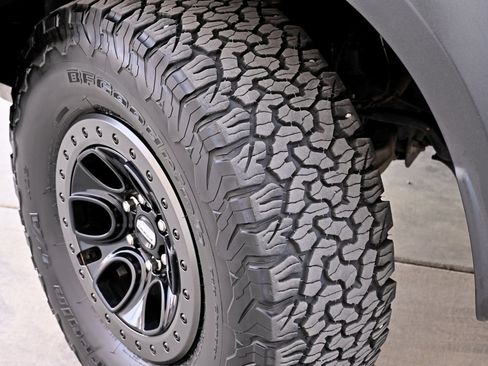 Used 2022 Ford F150 Raptor w/ Equipment Group 801A High AWD/4WD image 34