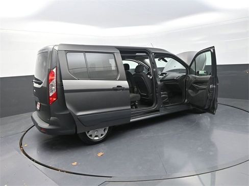 Used 2017 Ford Transit Connect XL image 39