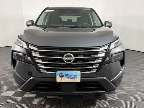 Used 2024 Nissan Rogue SV AWD/4WD image 5