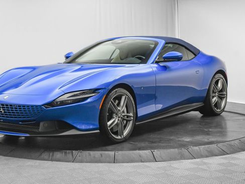 Used 2025 Ferrari Roma Spider image 61