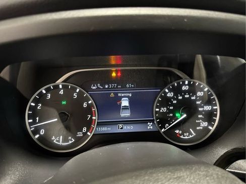 Certified 2024 Nissan Titan SV w/ SV Convenience Package AWD/4WD image 16