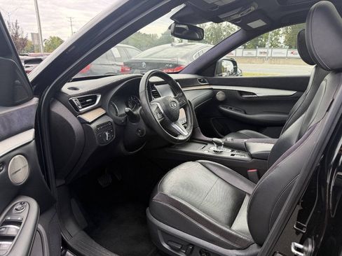 Used 2019 INFINITI QX50 Essential w/ Sensory Package AWD/4WD image 7