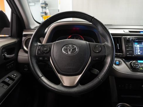 Used 2014 Toyota RAV4 Limited w/ Technology Package AWD/4WD image 17
