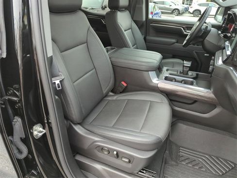 Used 2025 Chevrolet Silverado 1500 LTZ image 36