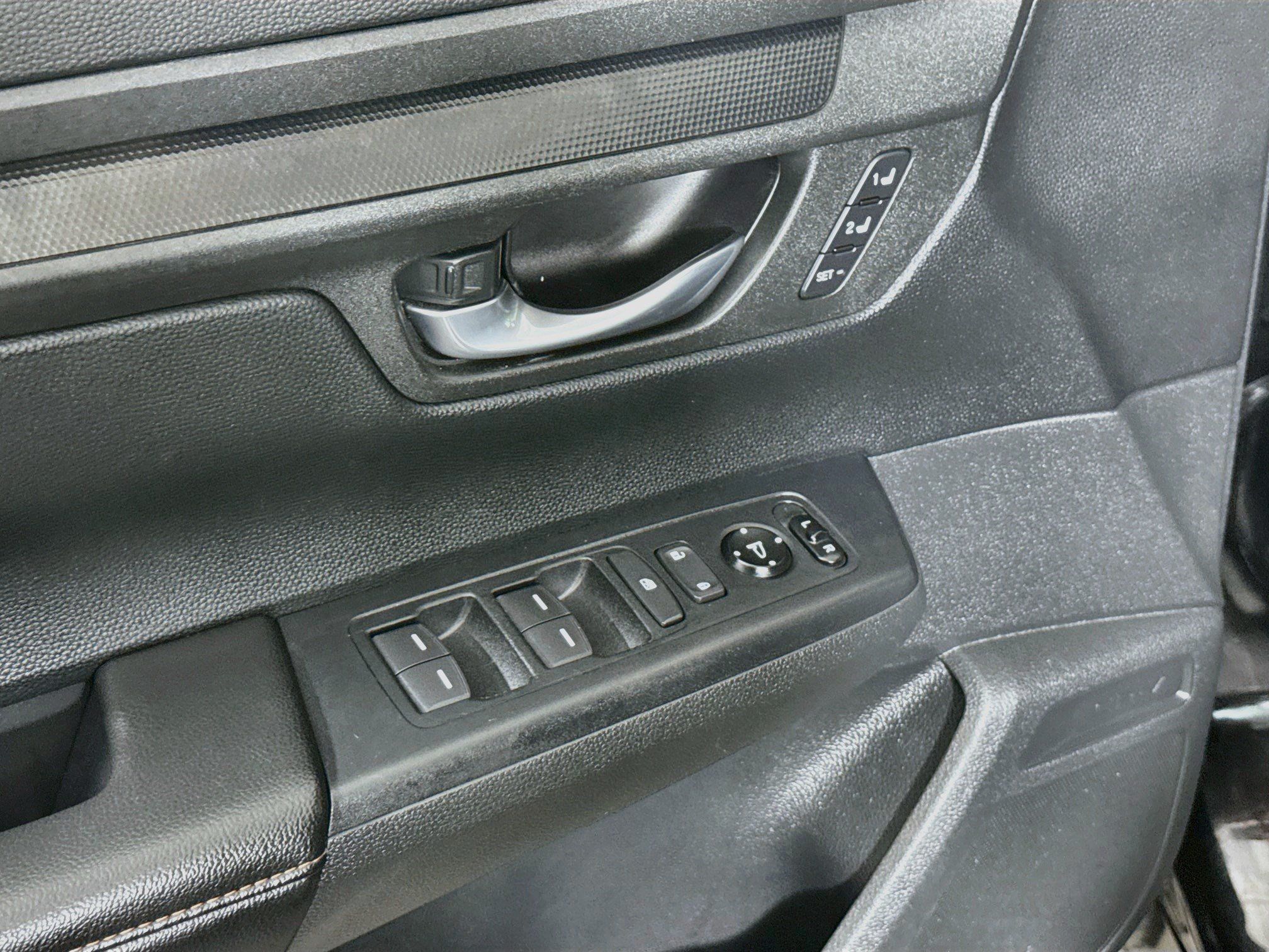 Used 2025 Honda CR-V Sport-L image 24