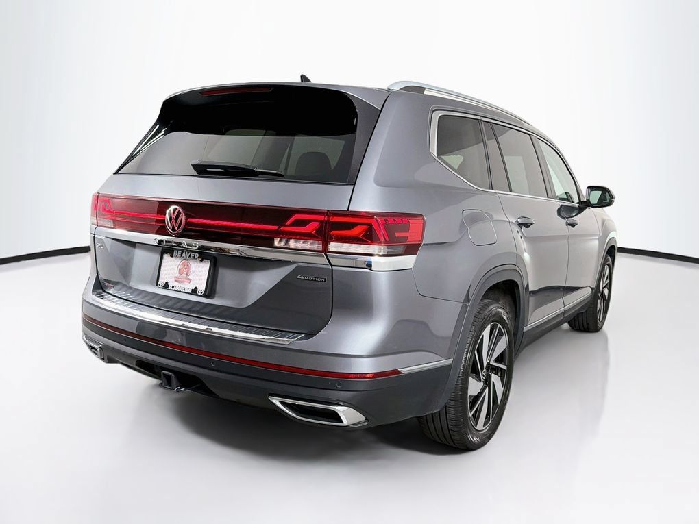 Used 2024 Volkswagen Atlas SEL AWD/4WD image 10