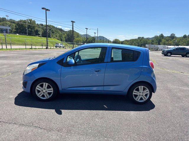 Used 2014 Chevrolet Spark LT FWD image 5