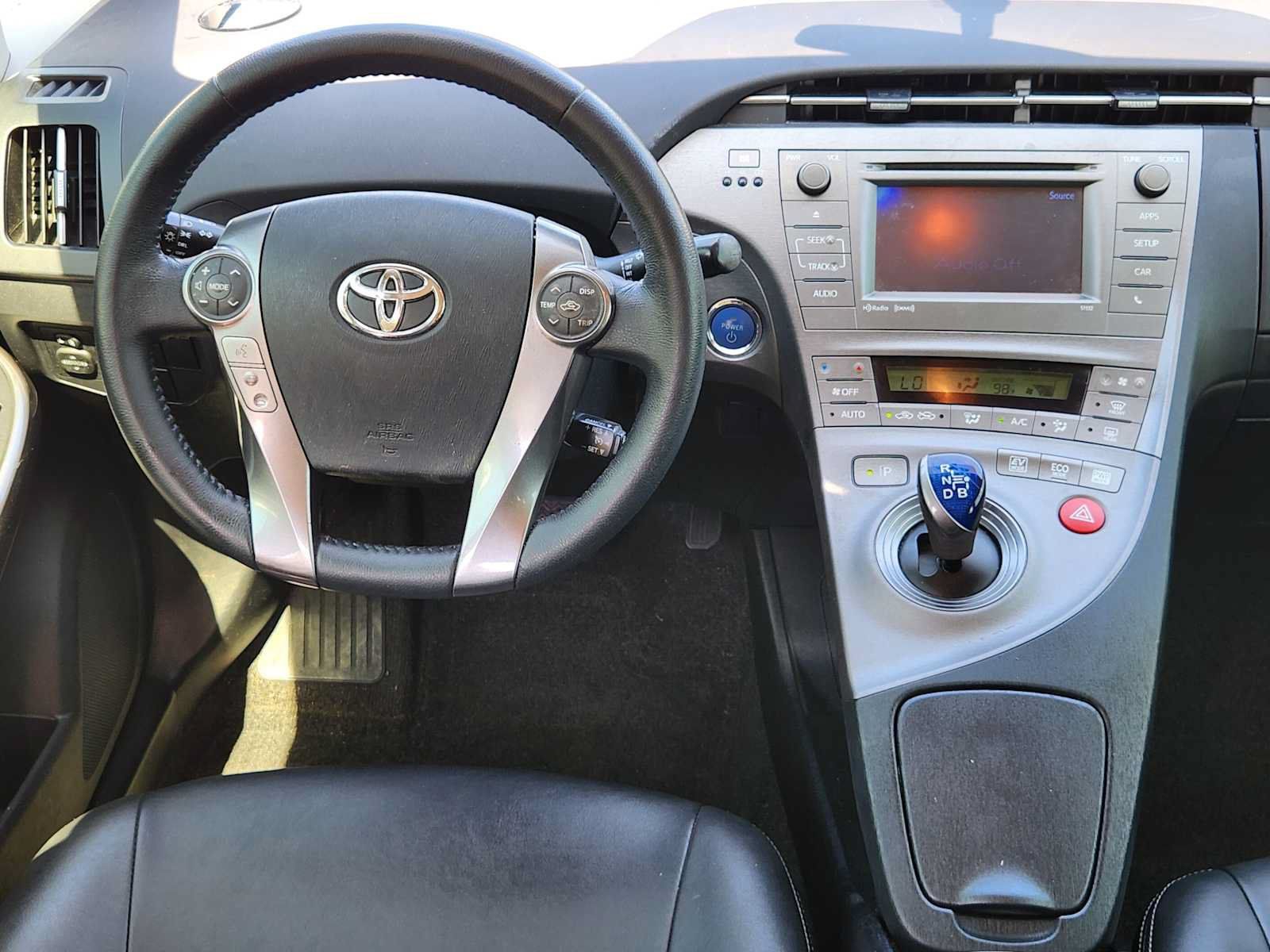 Used 2015 Toyota Prius Persona Series FWD image 25